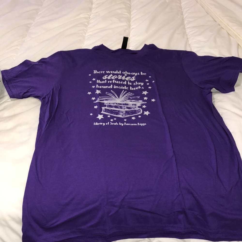 Graphic tee